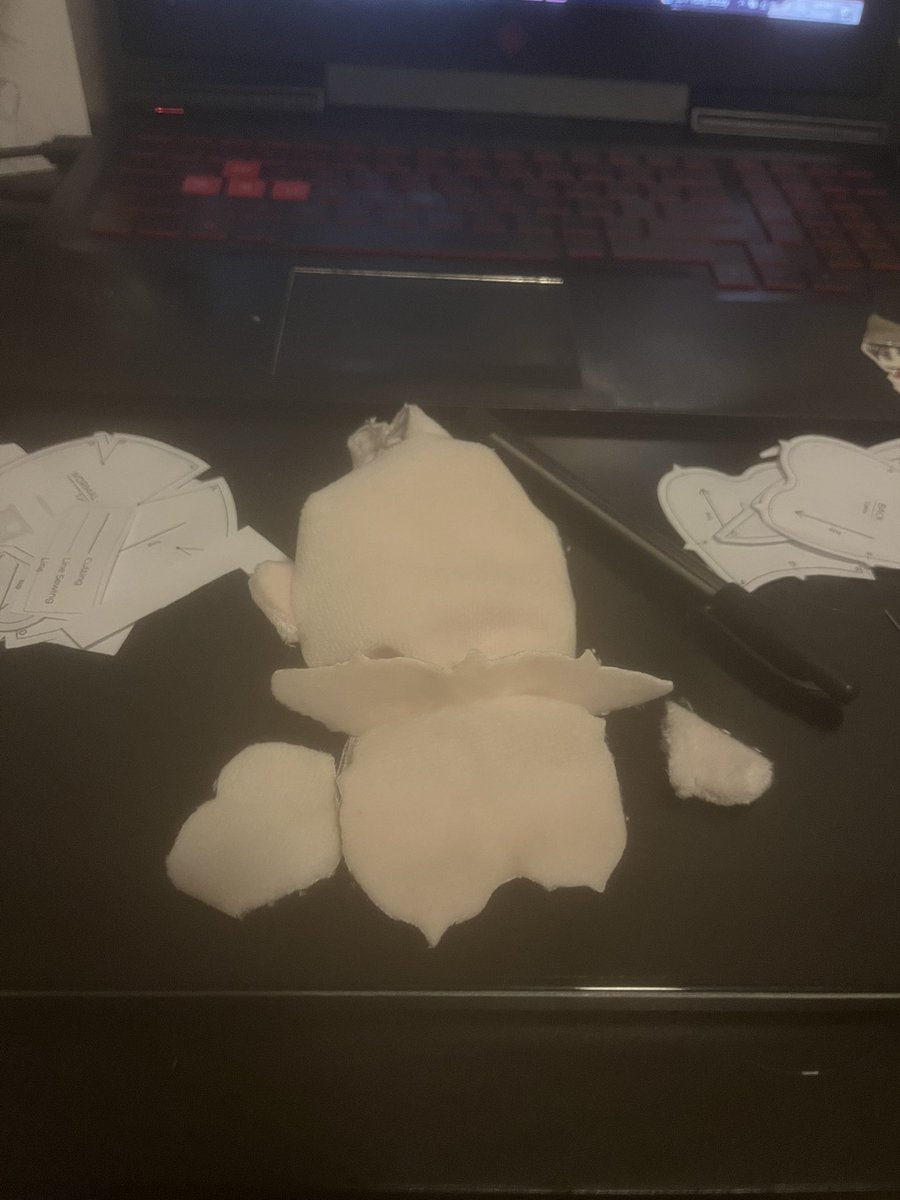 typeCephei's tweet image. working on a cephei plush for my incoming firefly nui… ahhhh i cant wait to smoosh them together on the same itapouch 😭