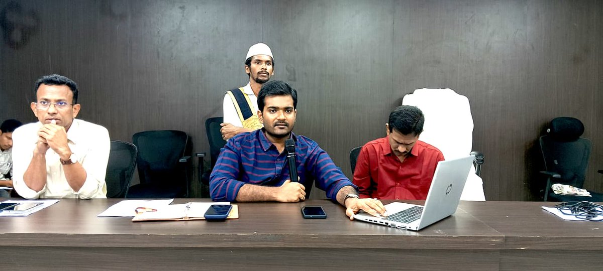 JC_Manyam's tweet image. కలెక్టర్ కాన్ఫరెన్స్ నోట్స్ అమలు స్థితిపై జాయింట్ కలెక్టర్ C. Yaswanth Kumar Reddy గారి సమీక్ష.

✔️ శాఖల వారీగా అమలు పురోగతి
✔️ పెండింగ్ అంశాల గుర్తింపు
✔️ సమయపాలనపై దృష్టి
ప్రభుత్వ ఆదేశాల సమర్థ అమలుకు సమన్వయంతో పనిచేయాలని సూచనలు.
#CollectorConference #Governance