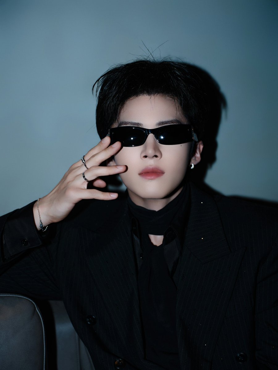 for yanan 闫桉 tweet media