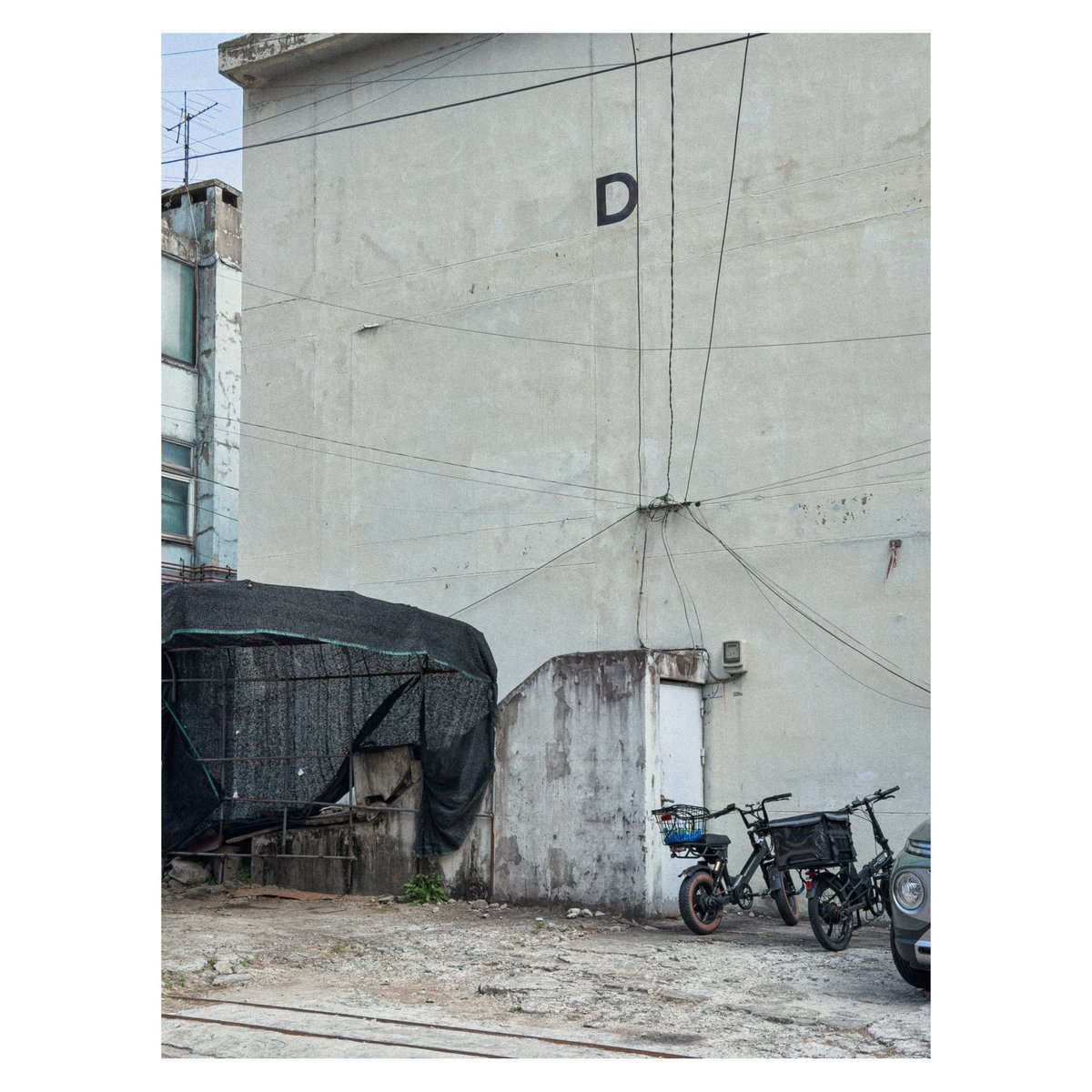 unseen_under's tweet image. #VSCOX #Seoul #city #서울 #일상 #구석사진 #iphone17promax #shotoniphone #mundane #banal #composition #nowherediary #documentingspace #somewheremagazine #subjectivelyobjective #소요 #逍遙 #소요_逍遙