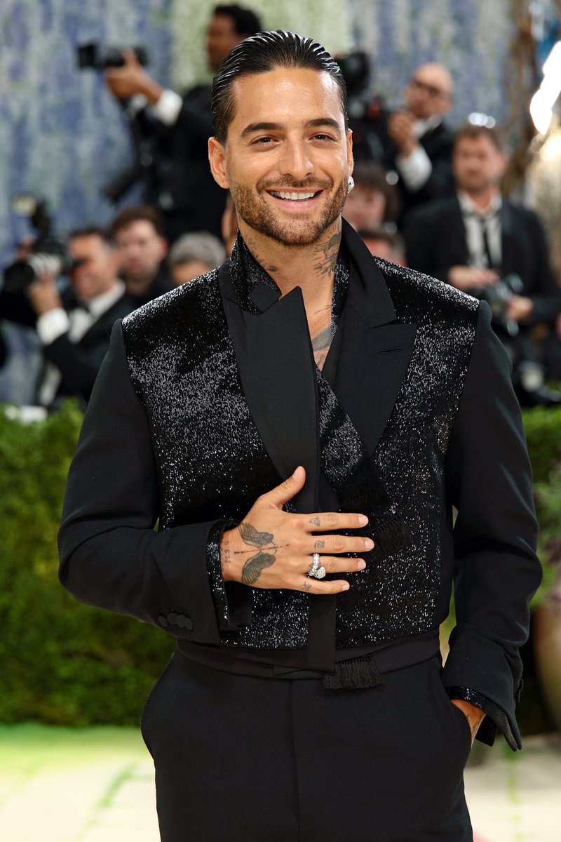 ShadiNabilx's tweet photo. Maluma 🖤 https://t.co/nKMjUwiVtW