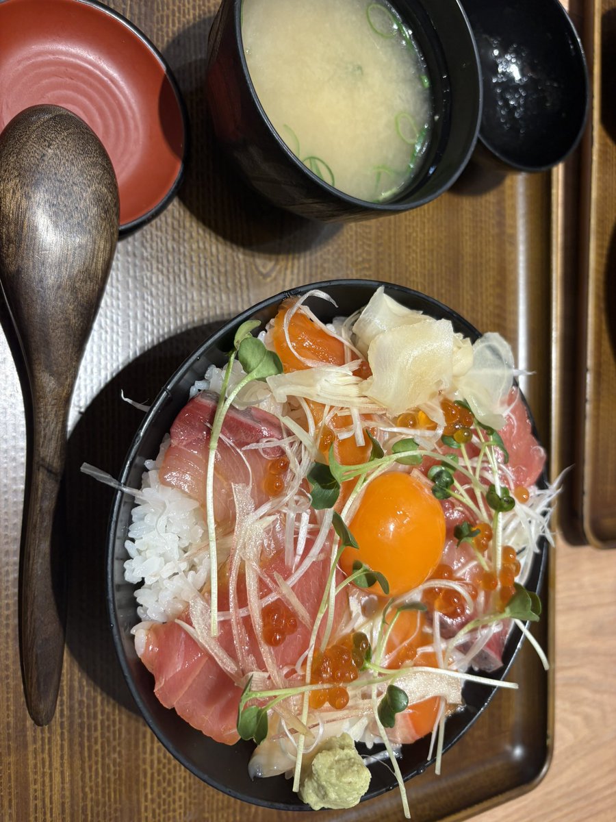 川口イオンの魚力食堂だったかな？で昼飯
