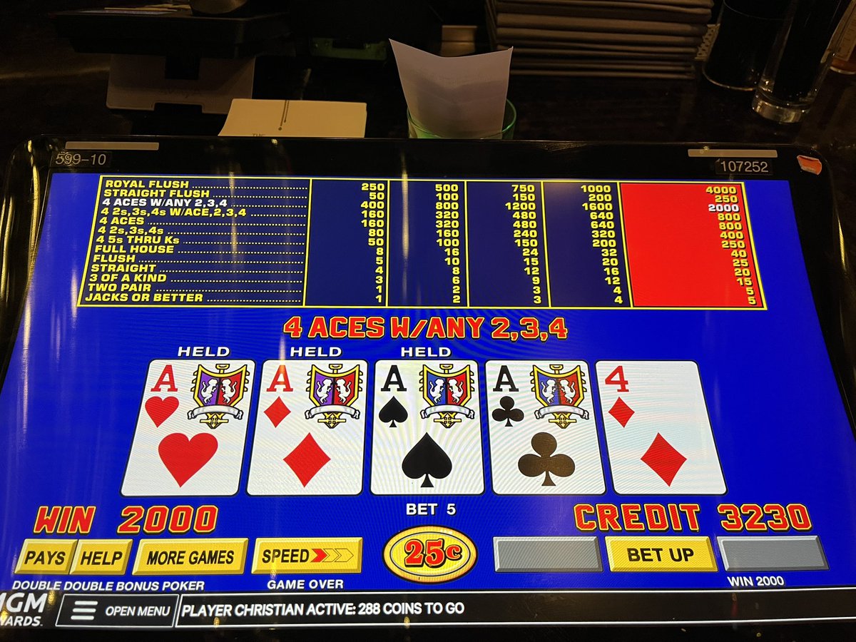 rirugrat's tweet image. More Vegas Day 3: Went to play at @Cosmopolitan_LV Chandelier Bar and went on a heater.  Ordered a White Cosmo and the first hand I played I got 4 Aces holding one Ace.  5 minutes later Aces w/kicker.  15 minutes later quad 3s w/kicker.  Cashed out plus $800 #vegas