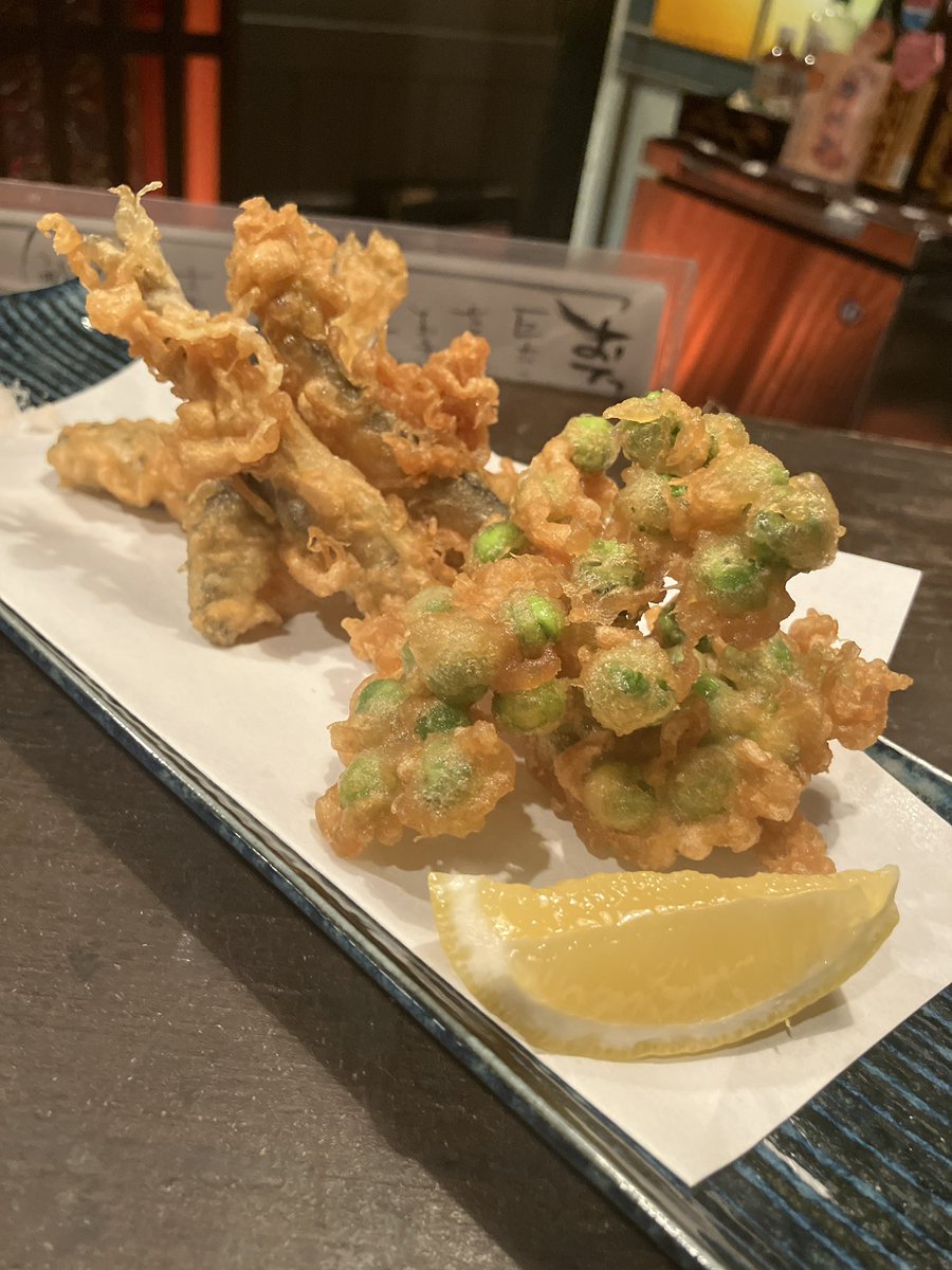 5月5日子供の日！
オススメは天然ぶり
刺身、塩炙り、照り焼きやカマの塩焼きいいですよ〜
季節の野菜ヤングコーンを焼いたり、うすいえんどうの天ぷらも良き！
#あゆの家で晩酌　#心斎橋グルメ