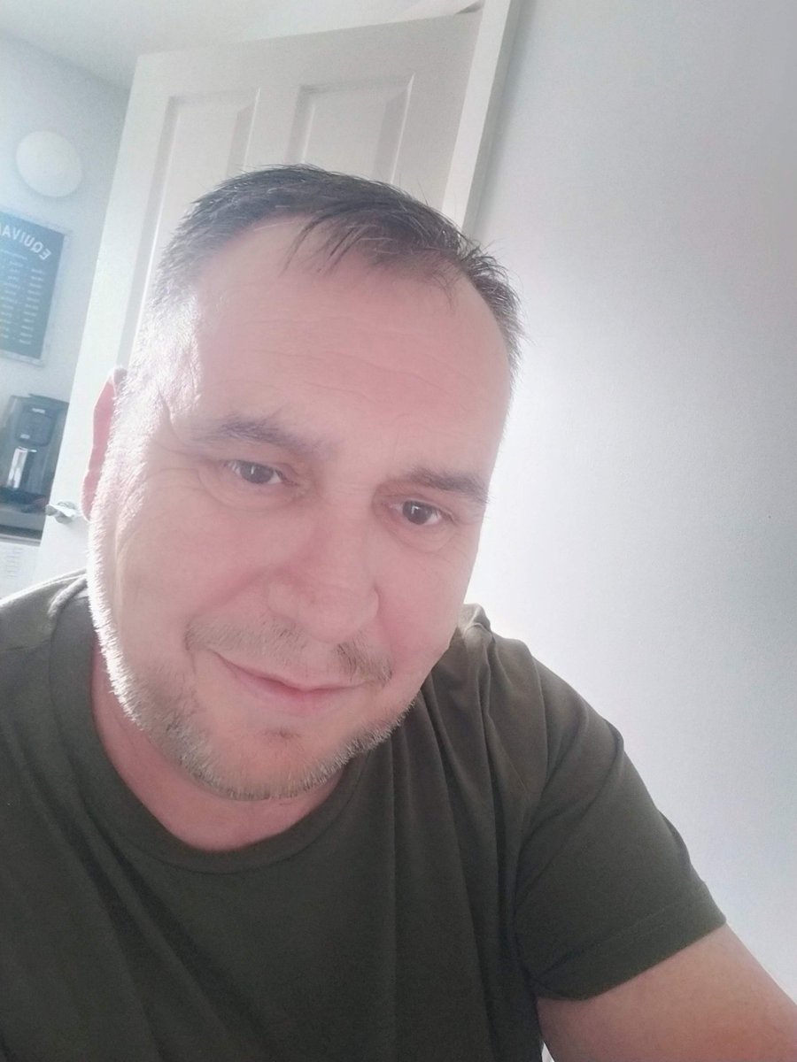Alex tweet media