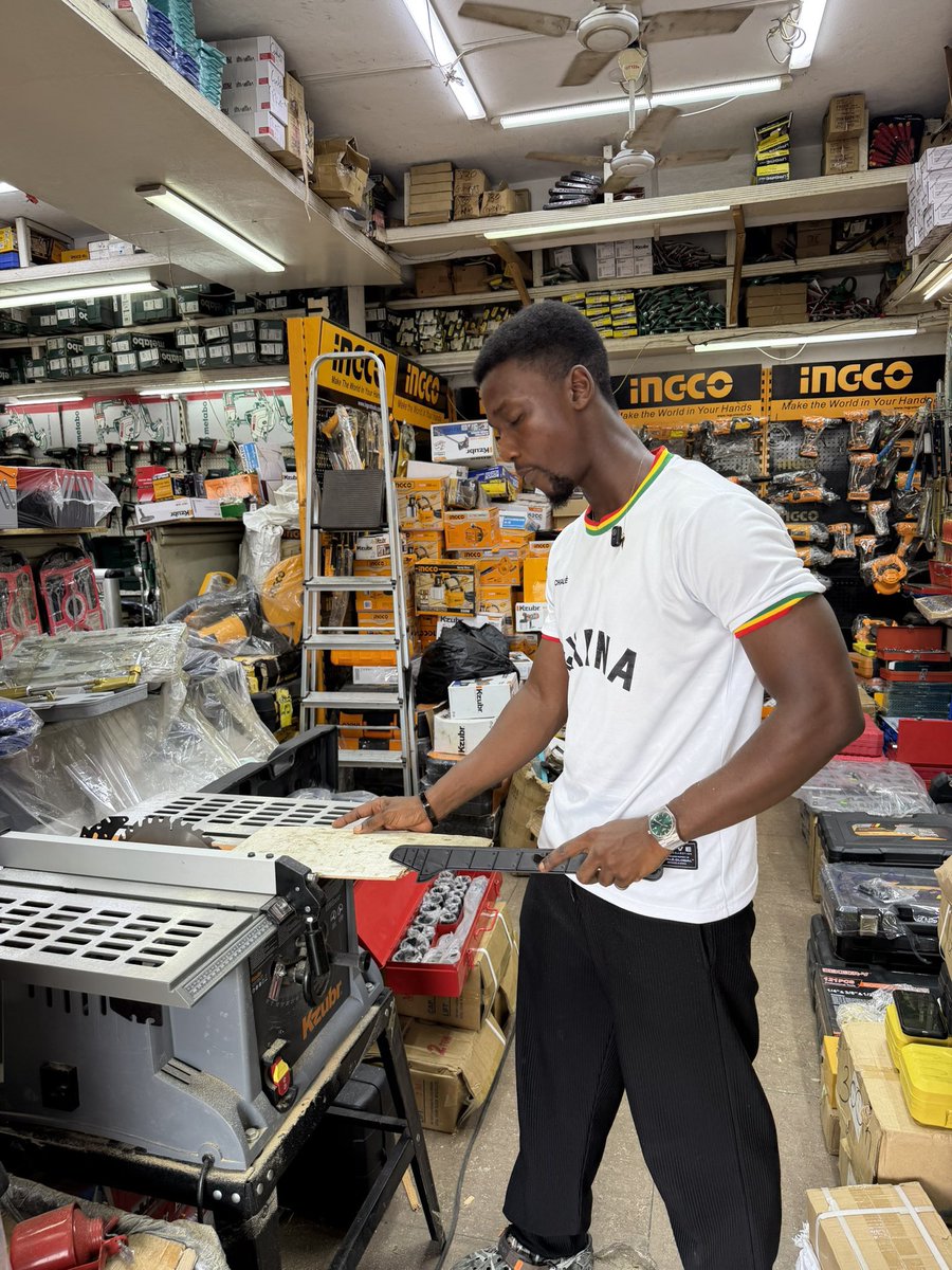 waterr_bagg1_N's tweet photo. All hand-tools at EMMNOCK POWERCOM LTD, have been categorized based on professions.
Find yours, and find @Scripp_T 💪❤️
Text or call: 0272830783
#Eptools #Emmnock https://t.co/yjBRZoF3re