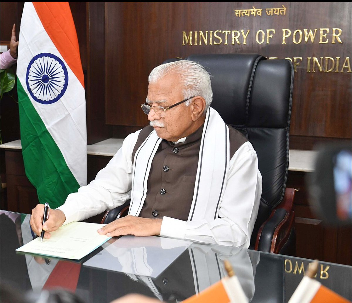 shaktisinghadv's tweet image. Happy birthday to Shri @mlkhattar, a precious gem of Union #Cabinet. His contribution to the progress &amp;amp; development of Haryana is incomparable. He is truly a hardworking &amp;amp; dedicated volunteer who has dedicated his life to the welfare of society &amp;amp; nation-building.
God bless him 🙏