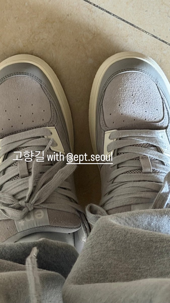 taeyong pics tweet media