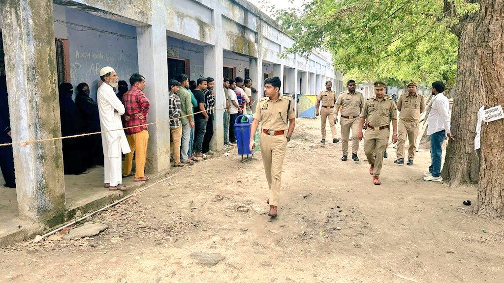 Gonda Police tweet media
