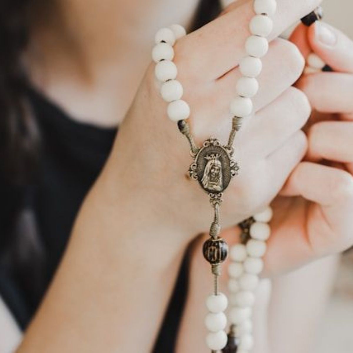 Today's <a href="/RChalloner/">Richard Challoner School</a> Spirituality Blog post - Missio’s guide to May and Our Lady of the Rosary buff.ly/d08pZXa