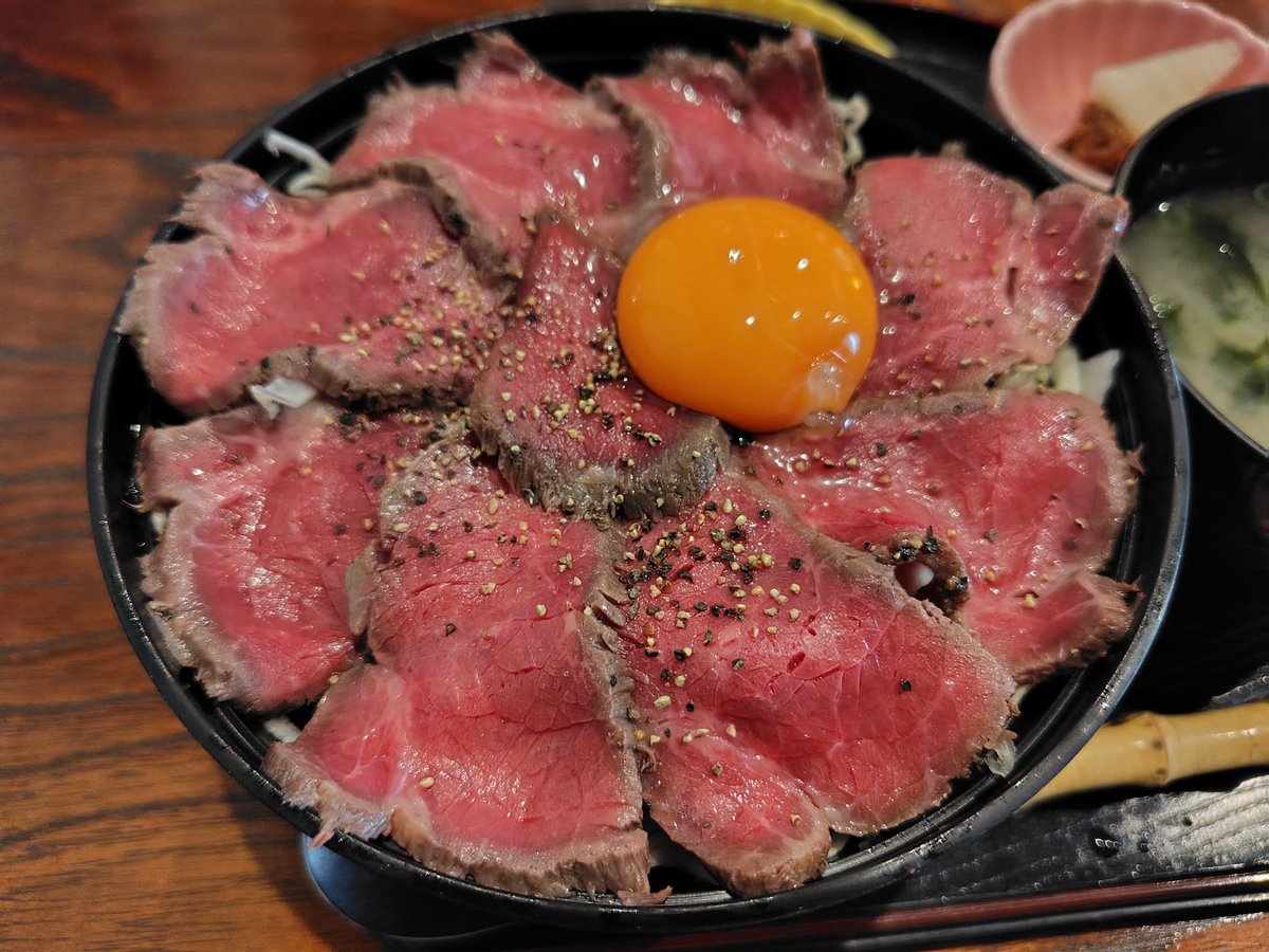 45upper's tweet photo. ちゃんぽん県で食いだおれ
ぶふー🐷 https://t.co/13RICTLsaj