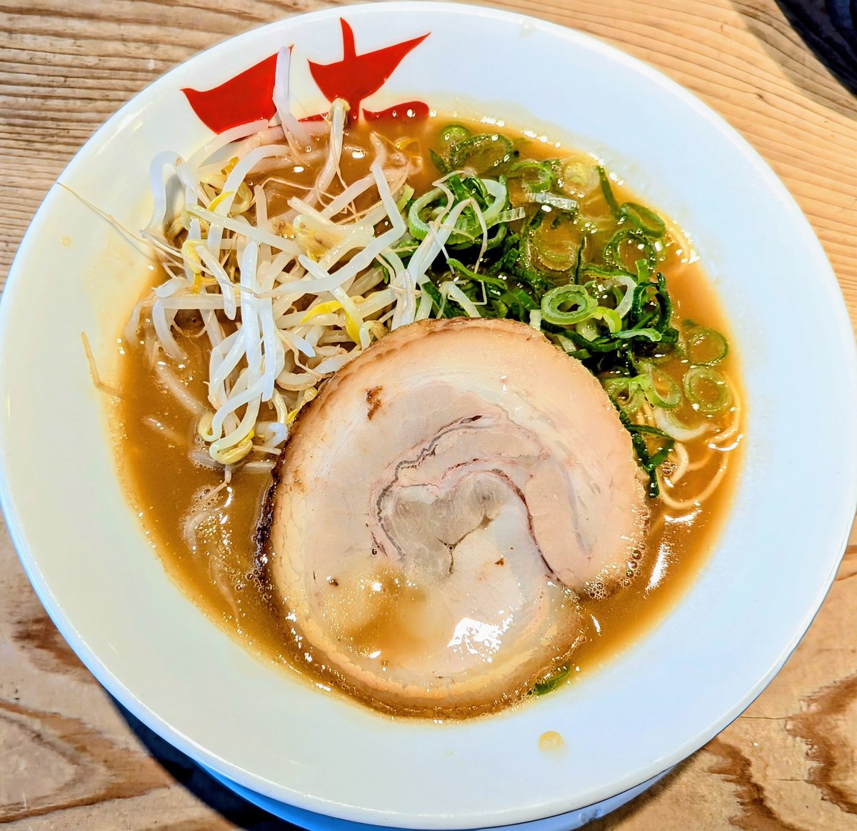 ひでちん tweet media