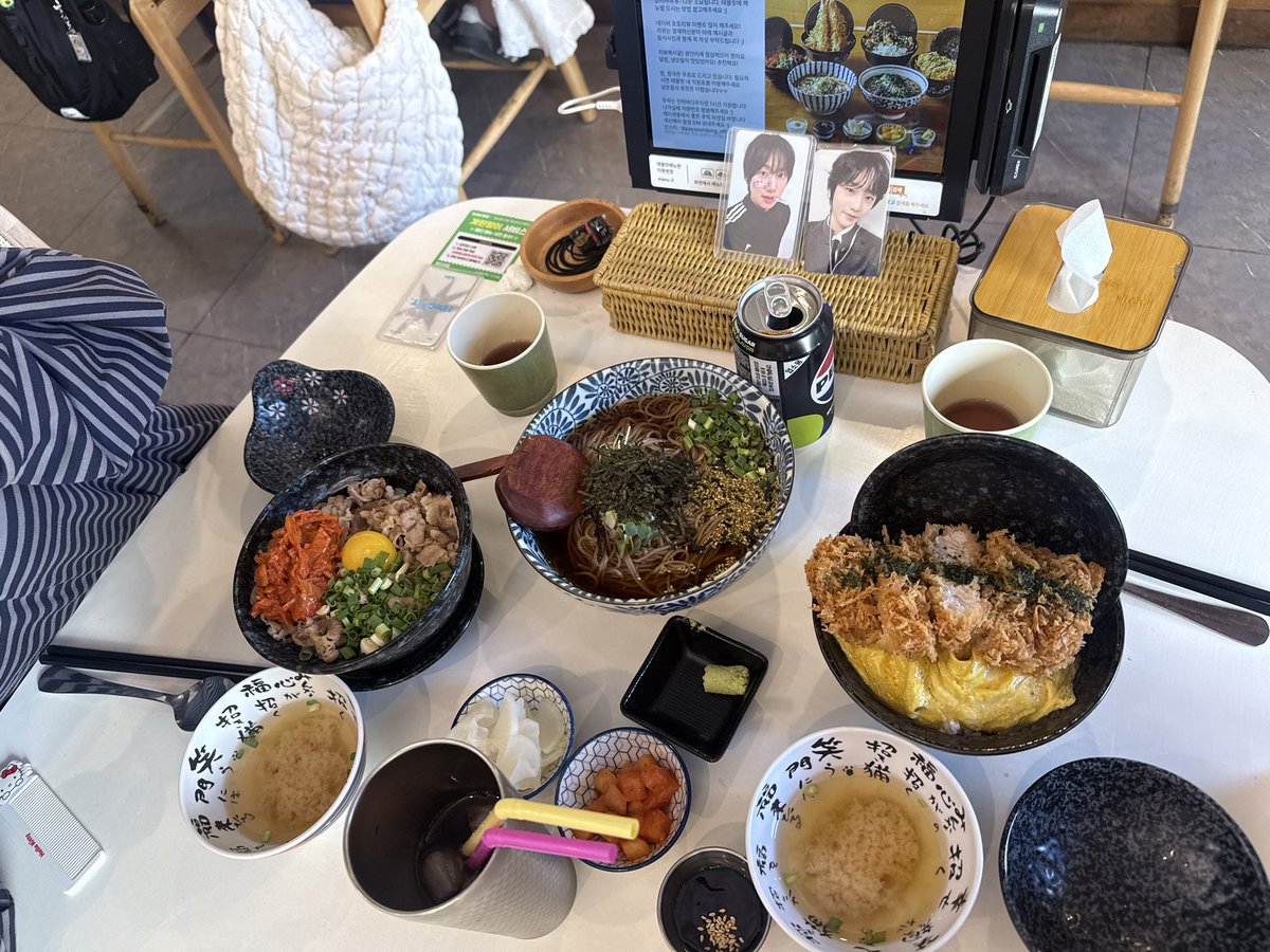 삔모쮜 tweet media