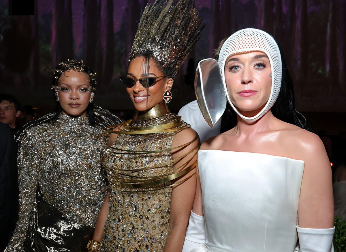 Rodrickchoppa's tweet photo. Rihanna, Ciara and Katy Perry attend the 2026 Met Gala.
#MetGala https://t.co/ZHvschQszb
