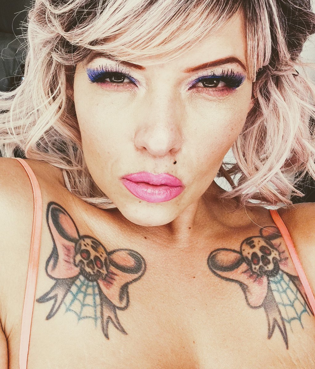goddess ZERAPHINE tweet media
