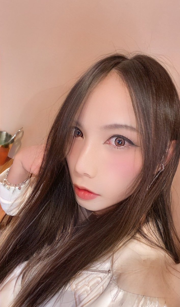 ryoko690907's tweet image. 昨日のジョジョの出来が良かったので
「もしかしてポケモンにもなれるんじゃね⁇」と思って自分でプロンプト考えて
作ってみたぞ😁
それなりのクオリティになったのでポスト
#chatgpt  #ポケモン風ai