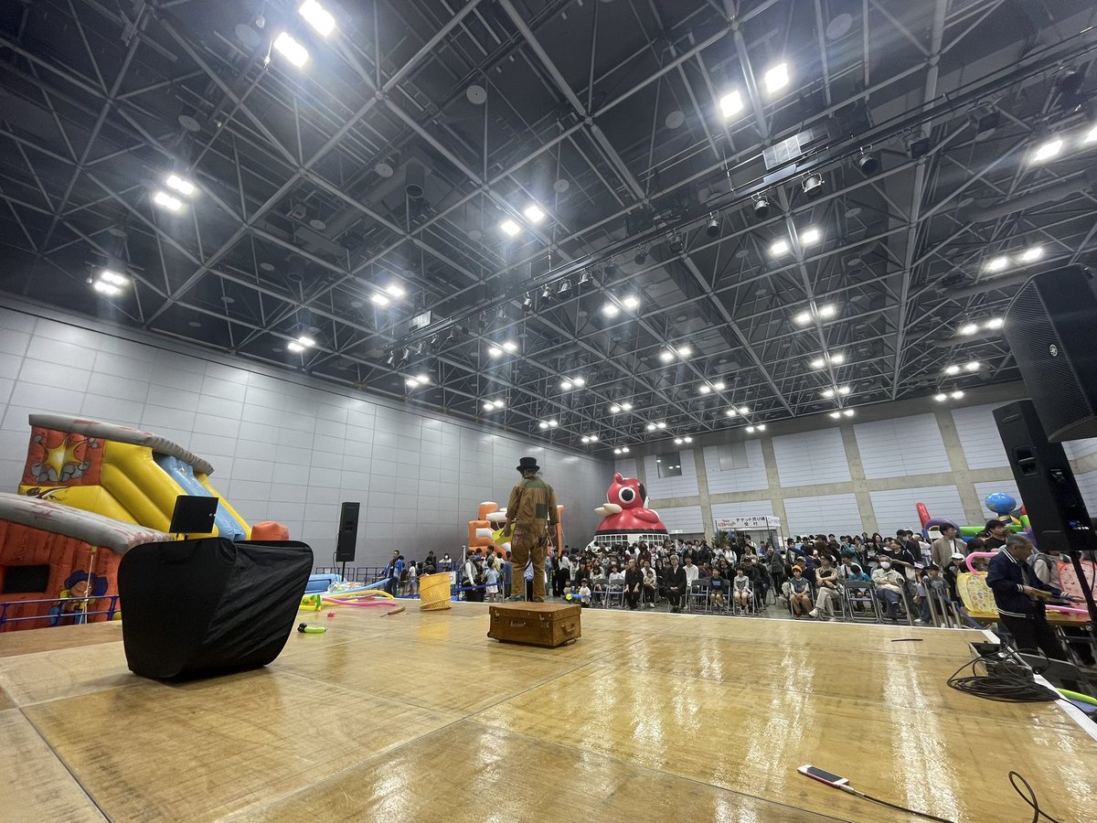 ／
  アートレンタル山陰創業50周年記念 アートなふわふわこどもカーニバル
＼