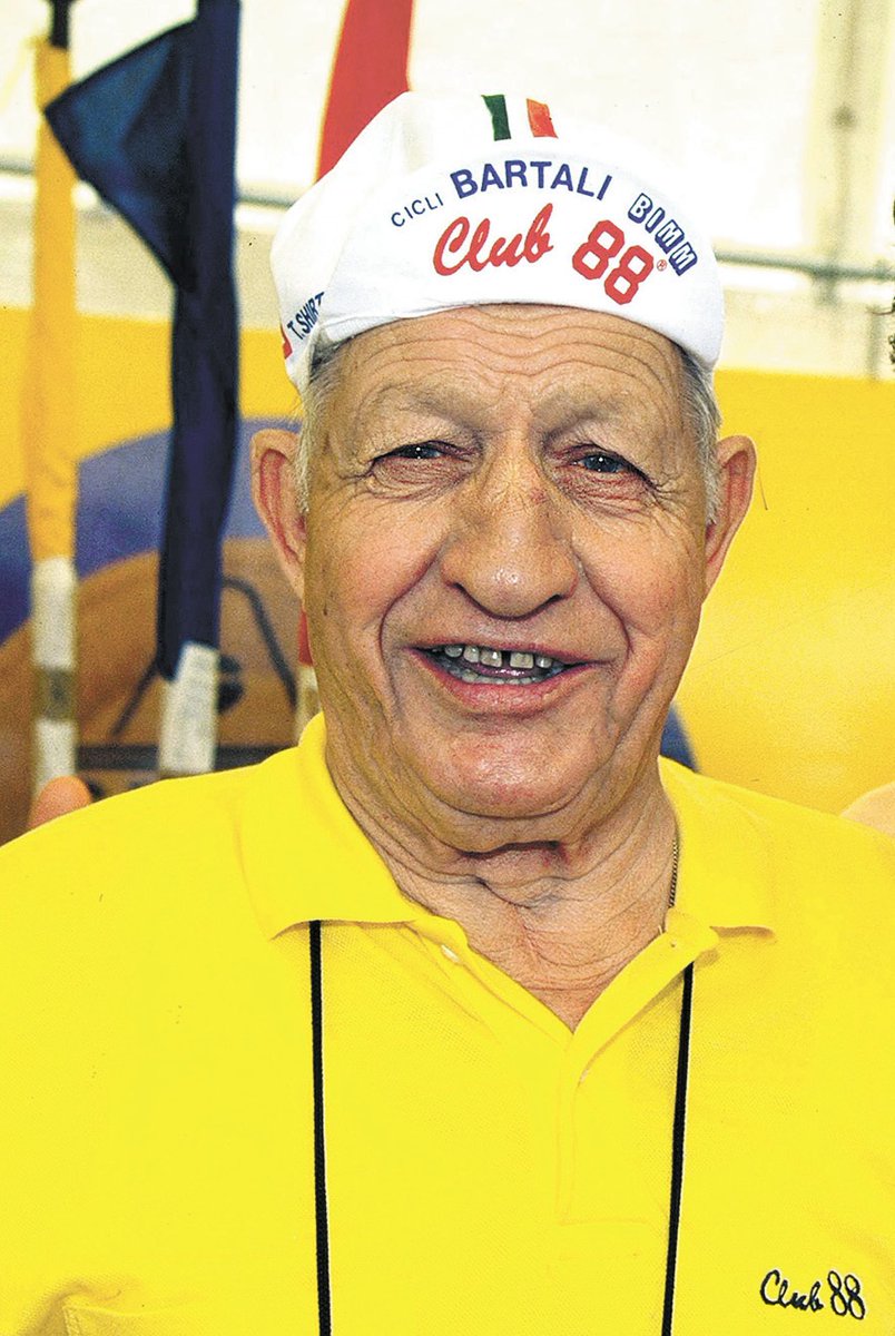 mariobianchi18's tweet photo. Il #5maggio 2000 moriva #GinoBartali. A parte 3 Giri d'Italia 2 Tour, 4 Sanremo e 3 Lombardia, con #Coppi diede vita al più acceso dualismo sportivo. Lui grintoso e devoto, salvò molti ebrei, Fausto il campionissimo laico e peccatore. Erano finti nemici, in realtà si stimavano. https://t.co/tntu1phqIp