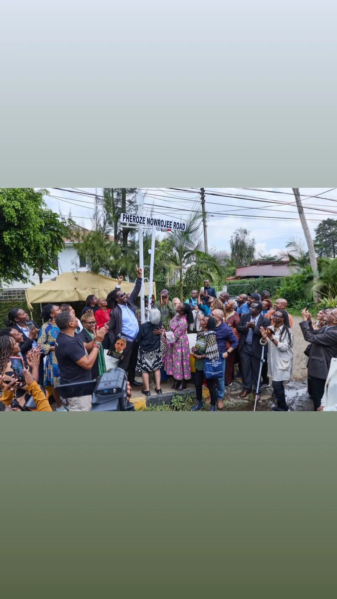 KENPAC_OFFICIAL's tweet photo. KENPAC Chairman King'ori Kanyi witnessing history on Monday May 4th as Galana Road is renamed in honor of Pheroze Nowrojee. Constitutional lawyer, poet, patriot and true champion of democracy, now his name belongs to the very streets he fought to keep free. #KenyanHistory https://t.co/JWgH5IpFNU