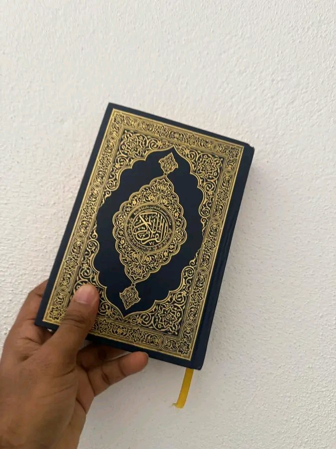 Rb__girl's tweet photo. BEAUTIFUL QUR'AN.

Retweet Fisabililla. https://t.co/0lDXaJRSIY