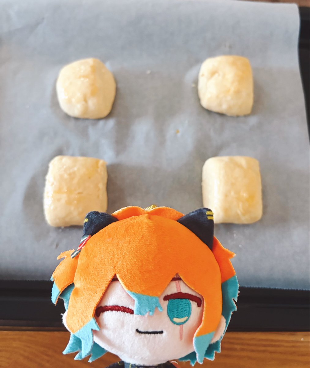 □ノ特製スコーン…焼くぞ！