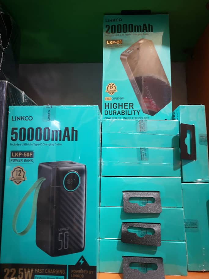 StephenOdoewuh's tweet photo. Need a phone or accessories?
✅ Powerbanks
✅ Android &amp; button phones
✅ iPhone back glass
✅ Phone pouches

Affordable prices. Trusted deals.
DM to order 📩
Call: 08029598182
WhatsApp: 09061335563 https://t.co/cralbtiTZo
