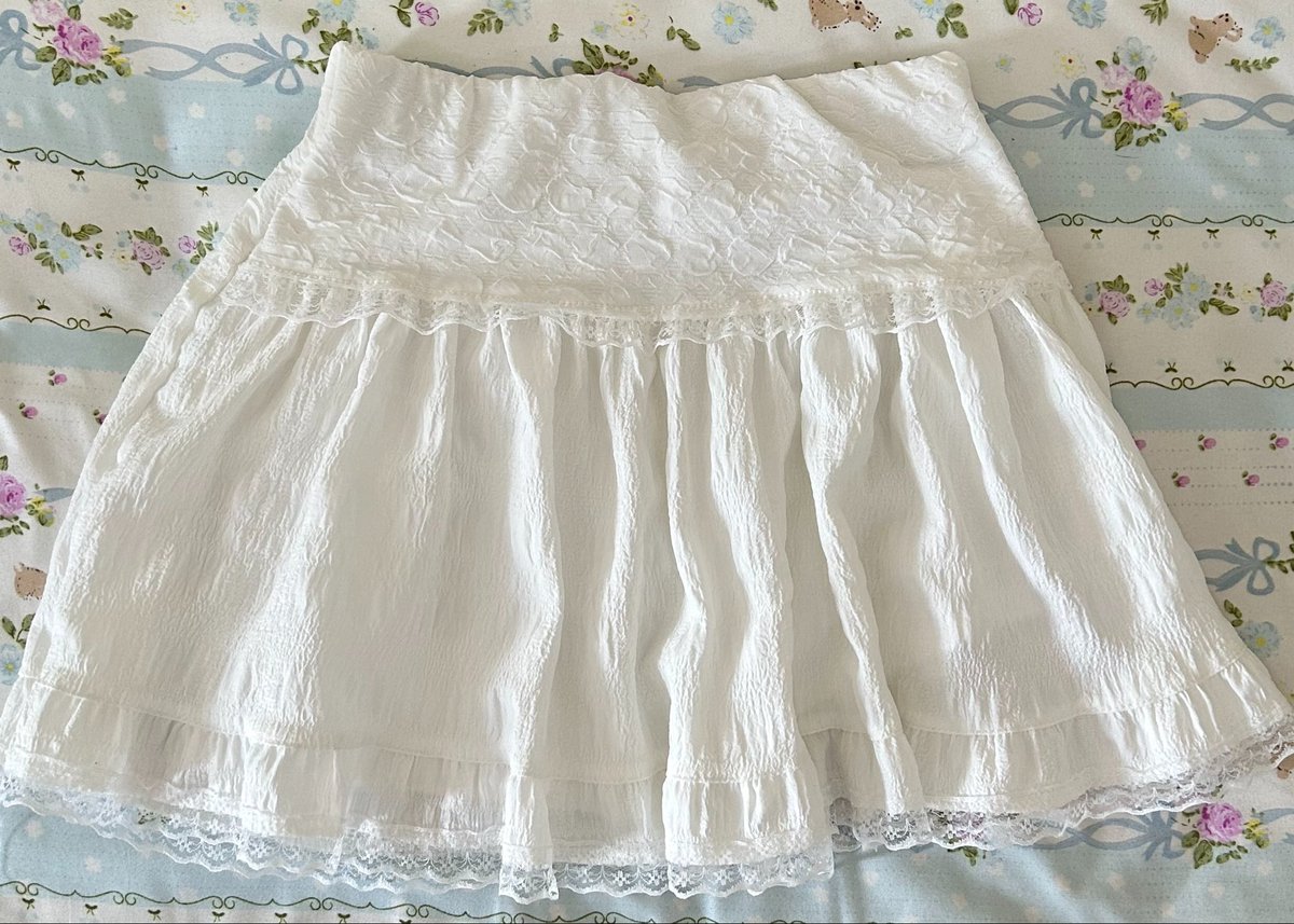 bibi tweet media
