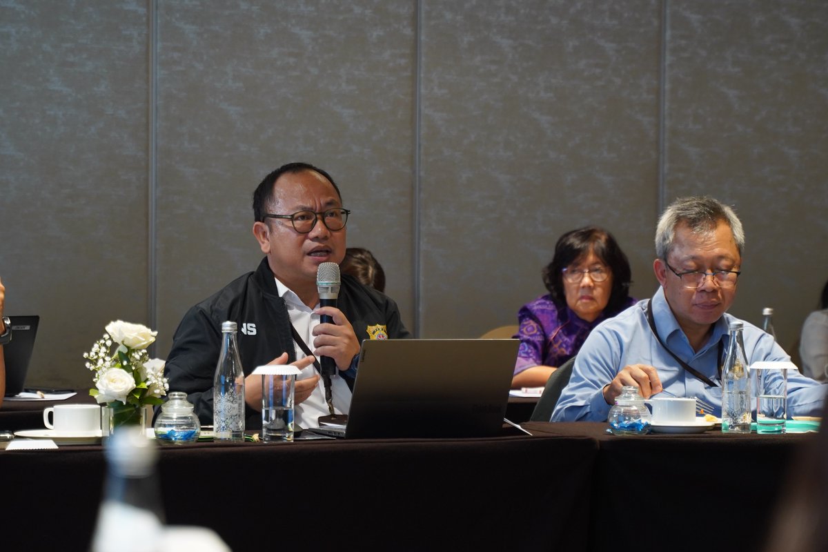 IndefEconomics's tweet photo. INDEF successfully convened a Focus Group Discussion entitled “Strengthening Indonesia’s Palm Oil Governance: Learnings from MPOB.” https://t.co/kWPiLEG5l4