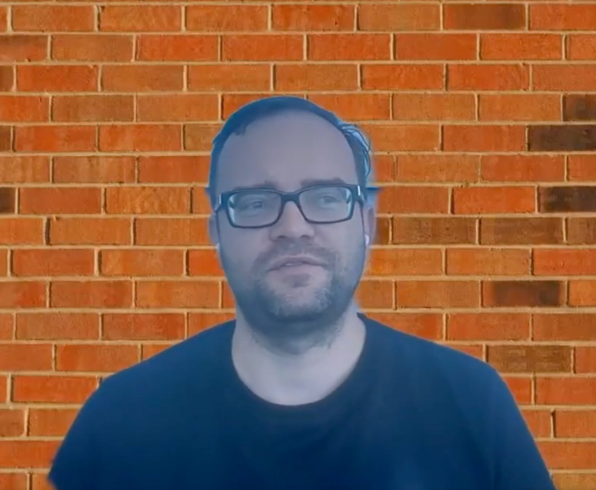 Loris tweet media