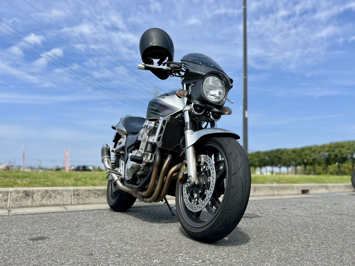 sirozo56's tweet image. #ローアングル選手権2026
#CB1300SF