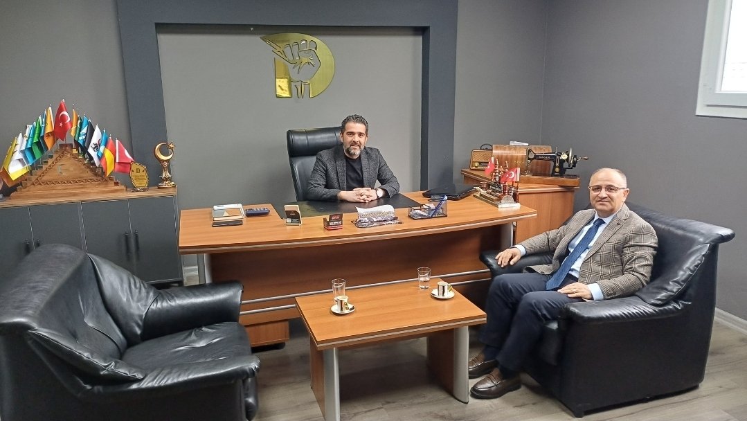 iskurelazig's tweet photo. İşyeri ziyaretlerimizden DEMİREL TEKSTİL "D-JEANS" fabrika satış mağazasını ziyaret ettik, İŞKUR destek ve hizmetleri hakkında bilgilendirmelerde bulunduk, personel ihtiyaçlarını işkur aracılığı ile tamamlayan ve istihdama katkı sunan işyerine çalışmalarında başarılar dileriz. https://t.co/OQ9Igcd5mC