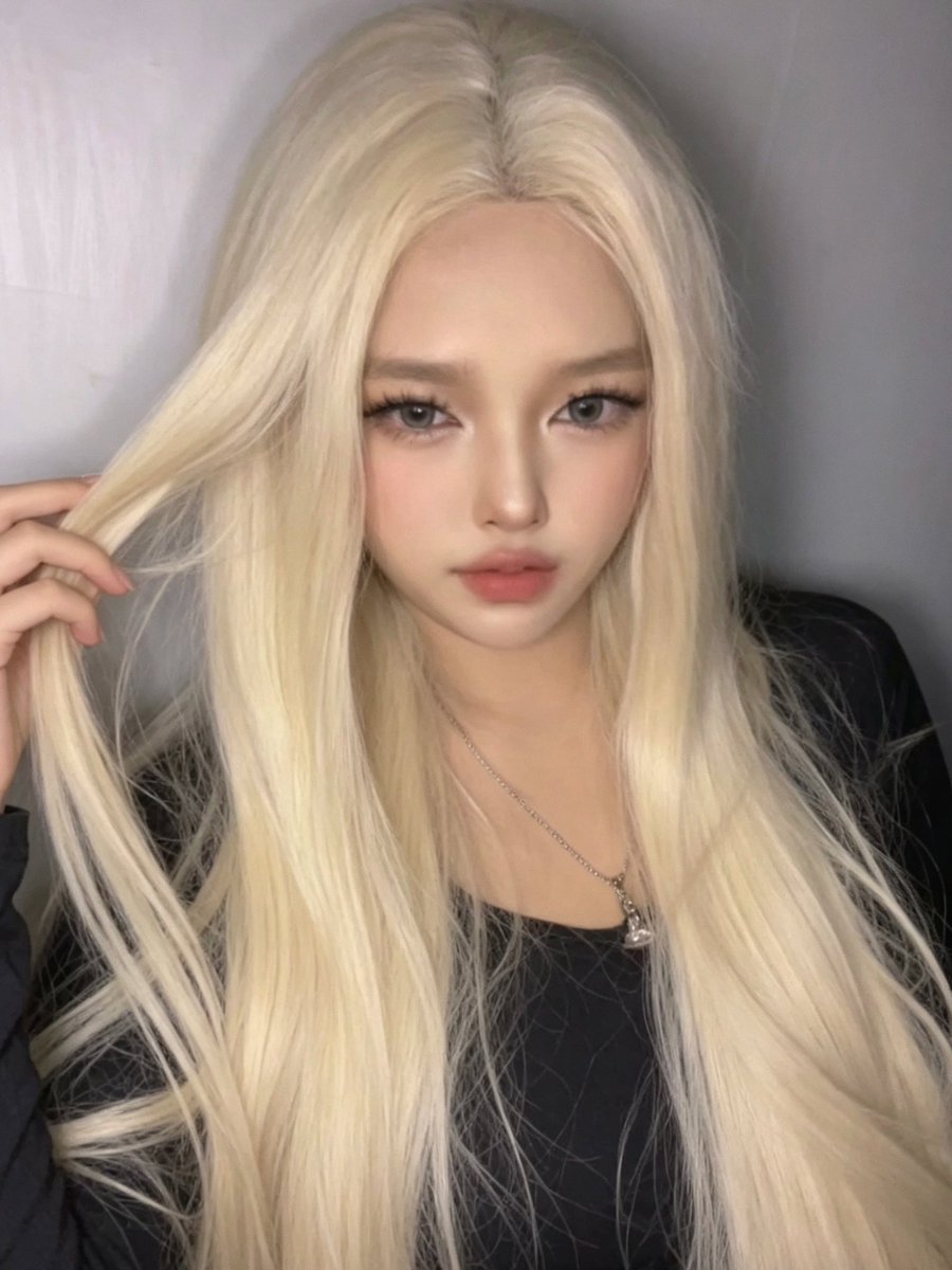 nyembahrussell's tweet image. Pusing dah gw cakep bgt mau rambut merah kuning ijo #selflove 

Kali ini mode mamah beneran buat anak anak onlenku 🫪🌹
