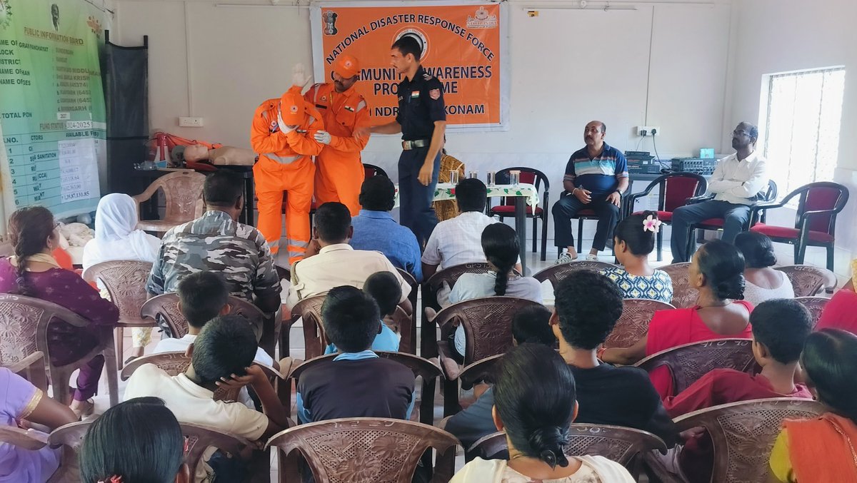 04NDRF's tweet image. 04 BN NDRF conducted CAP( Community awareness program) at Sarala Village, Middle Andaman, A&amp;amp;N covering First Aid, CPR, flood rescue, rope techniques &amp;amp; disaster preparedness. #NDRF #CAP #DisasterPreparedness #FirstAid #CommunitySafety