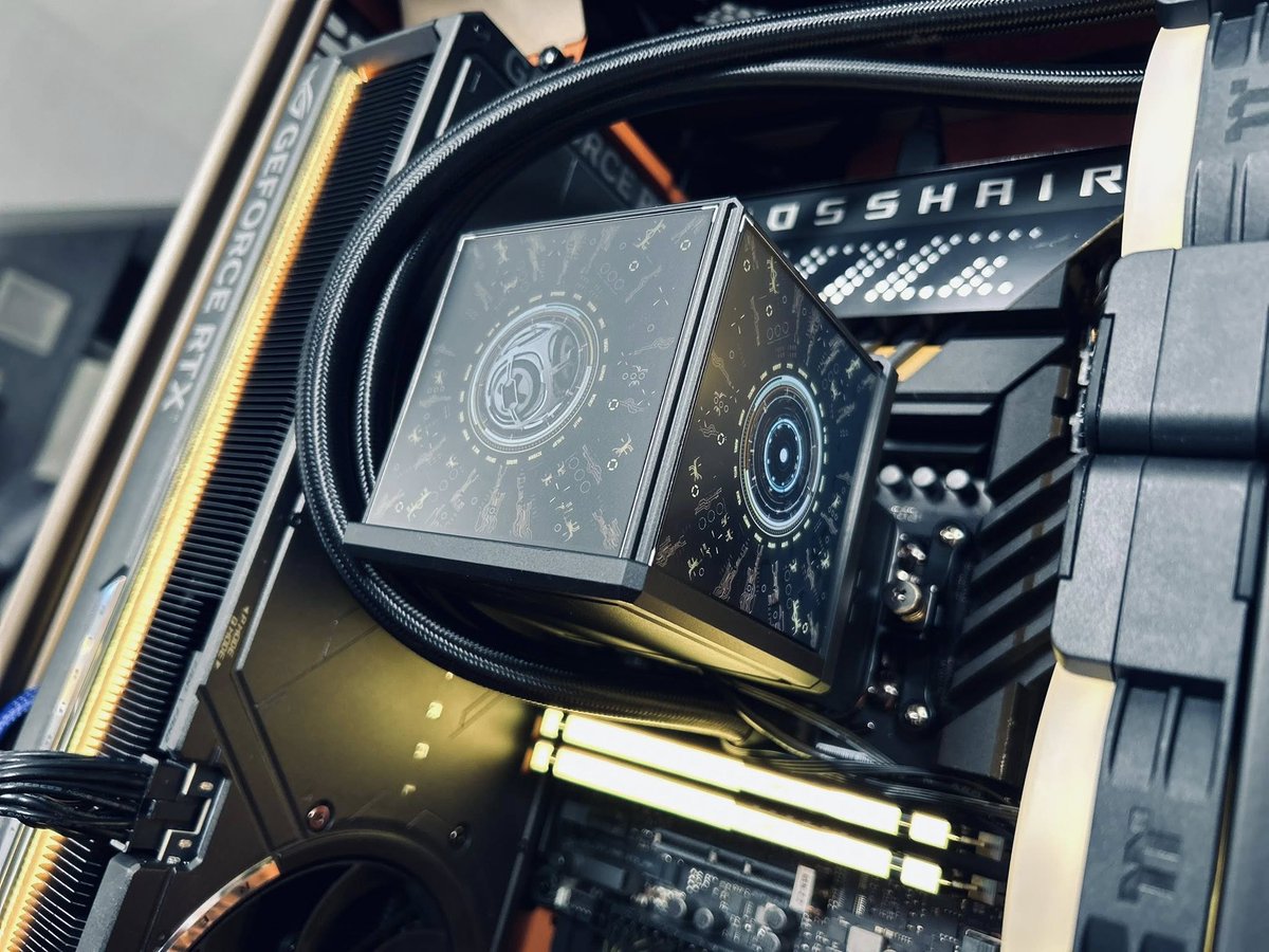 ThermaltakeInc's tweet photo. MINECUBE in the spotlight ✨

A cube that redefines liquid cooling with fully customizable LCD visuals 🔲💡

📸@b_buildz 
🔗 Learn more: https://t.co/T3lhTFcy95

#Thermaltake #MINECUBE #LiquidCooling #LCDCube #LCDCustomization #PCBuild #GamingSetup https://t.co/AuCXyMnz0H