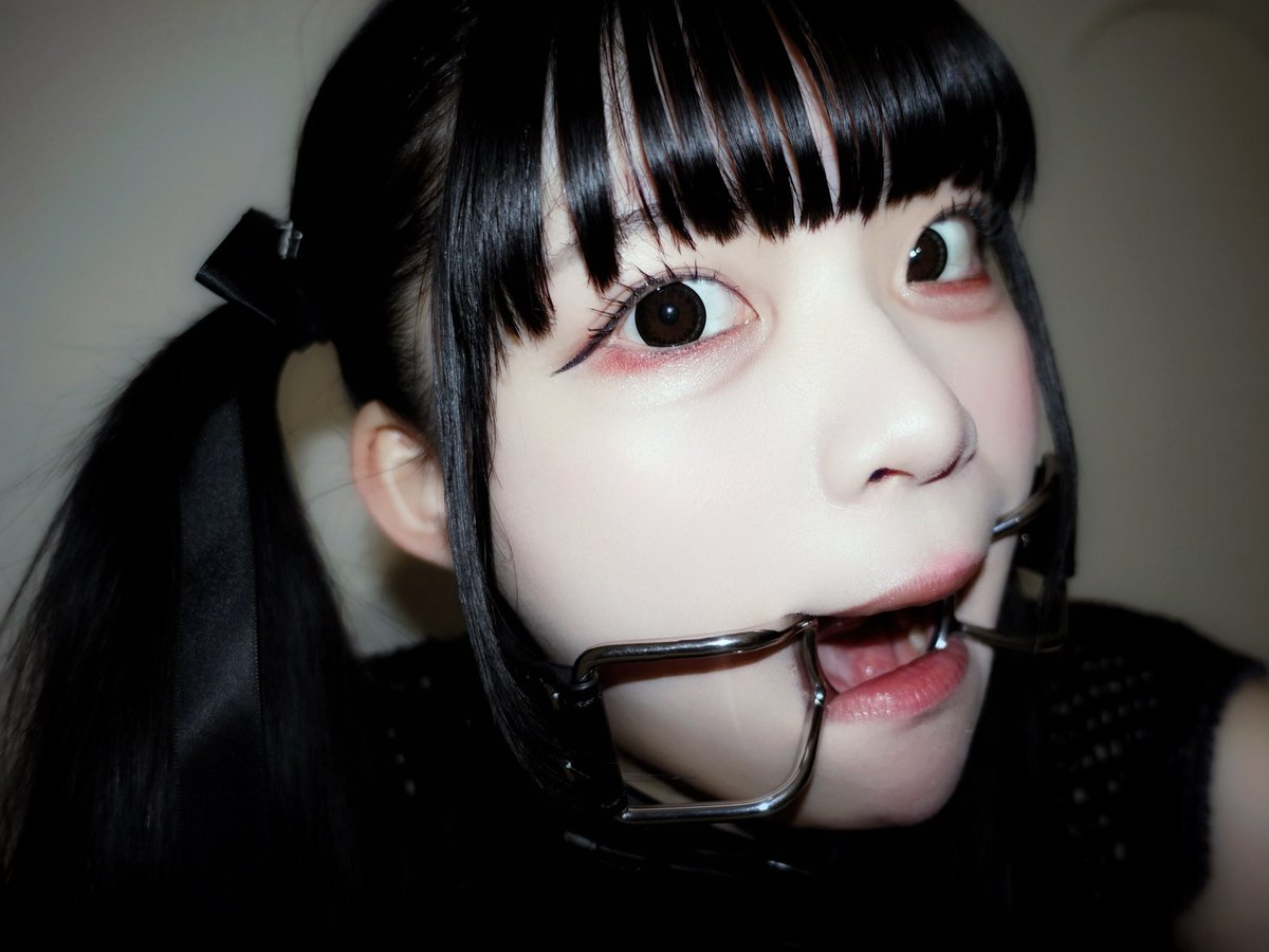 口枷⛓️ https://t.co/BouMRFFS7x