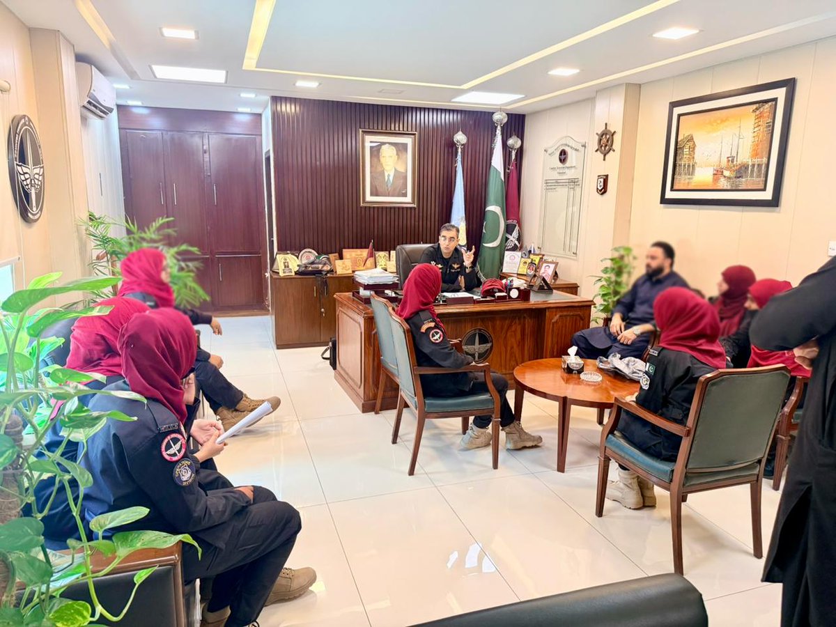 ICT_Police's tweet image. ایس ایس پی سی ٹی ڈی سعود خان کا پولیس افسران کے ذاتی و محکمانہ مسائل کے بروقت حل کے لئے آرڈرلی روم کا انعقاد۔

 آرڈرلی روم کے انعقاد کا مقصد پولیس افسران کی ویلفئیر اور ان کے مسائل کو ترجیحی بنیادوں پر حل کرنے کے ساتھ ان کے مورال کو بلند کرنا ہے۔

#WeRIslamabadPolice #Islamabad