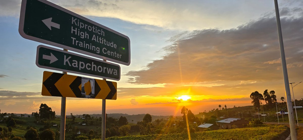HarrisonMwangah's tweet photo. Sunset views in kapchorwa/uganda 
Pearl of uganda 
@sebeiAdventure @SebeiNation  @KissisResort https://t.co/HAWHPxzly8