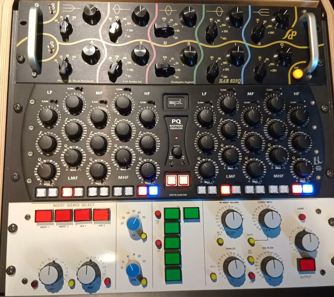 spltweets's tweet photo. SPL PQ Mastering Equalizer at Peter Montgomery Mastering in Russellstown, Ireland 🇮🇪

Thanks for the posting Peter 👍

📸 You'll find this and lots of other postings on our Instagram. Check it out at
👉 https://t.co/akXWqbxNti https://t.co/w9PMpalBrz