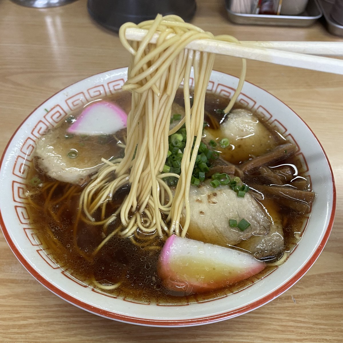 クニニン tweet media