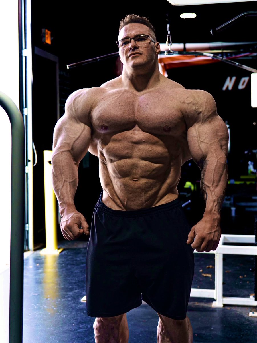 MuscleGodXander's tweet image. Nick Walker 🔥 #muscle #bodybuilding #bodybuilder #beefy #sexy