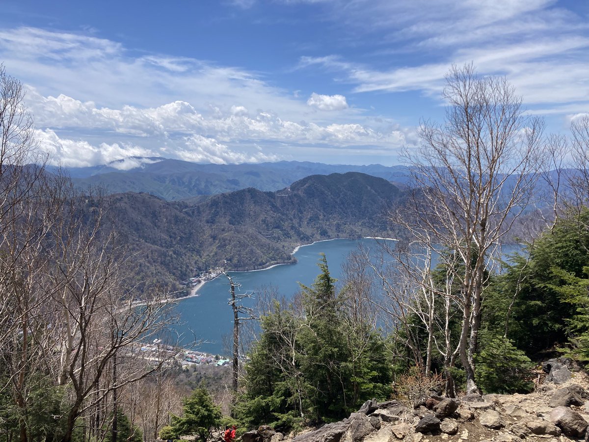 peko1224's tweet photo. 7ヶ月ぶり2回目の男体山！
やっぱり8合目〜山頂が最高にきつかったけど景色は素晴らしかった✨ https://t.co/V7rbhYJfDV