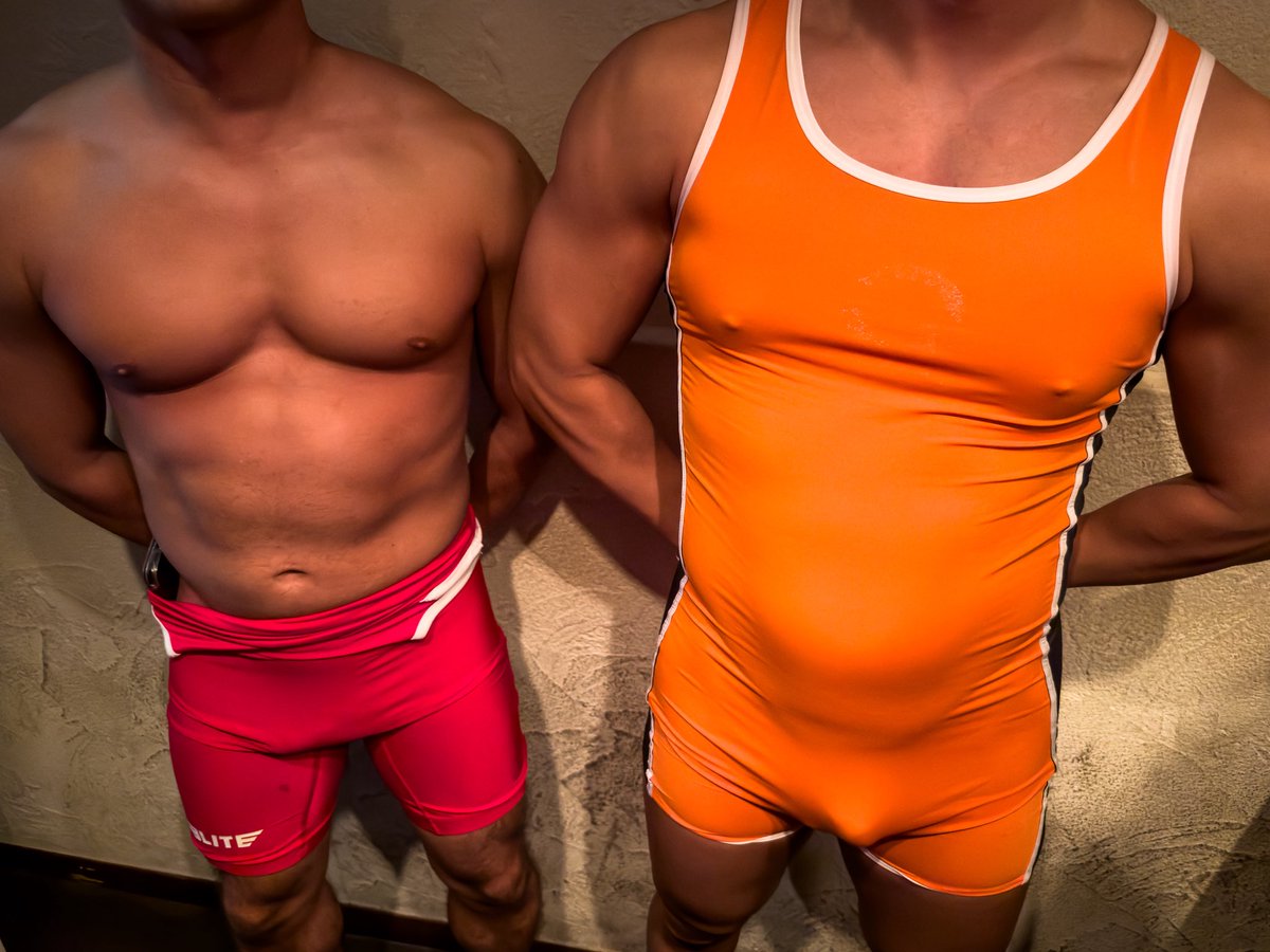 101010_baaaaar's tweet photo. 本日19:00-23:00開催！！
🏋️‍♂️スポユニnight in 東京🤼

ドレスコードはユニ！野球ユニ、サカユニ、ラグパン、競パン、シングレットなど好きなユニで集まれ！！

🔷レンタルあり
🔷二代目 刀 東京本店 @fundoshibar_TOH 

🔴通常料金(レンタルあり)¥4000
🟡ドレスコード割-¥500
🔵20-30代割-¥1000 https://t.co/BjBS1oTDlA