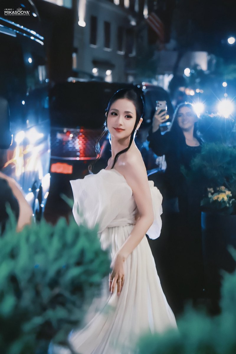JISOO After party🤍
#지수 #JISOO #JisooMetGala2026
#JisooMetGala #Metgala <a href="/officialBLISSOO/">BLISSOO</a>