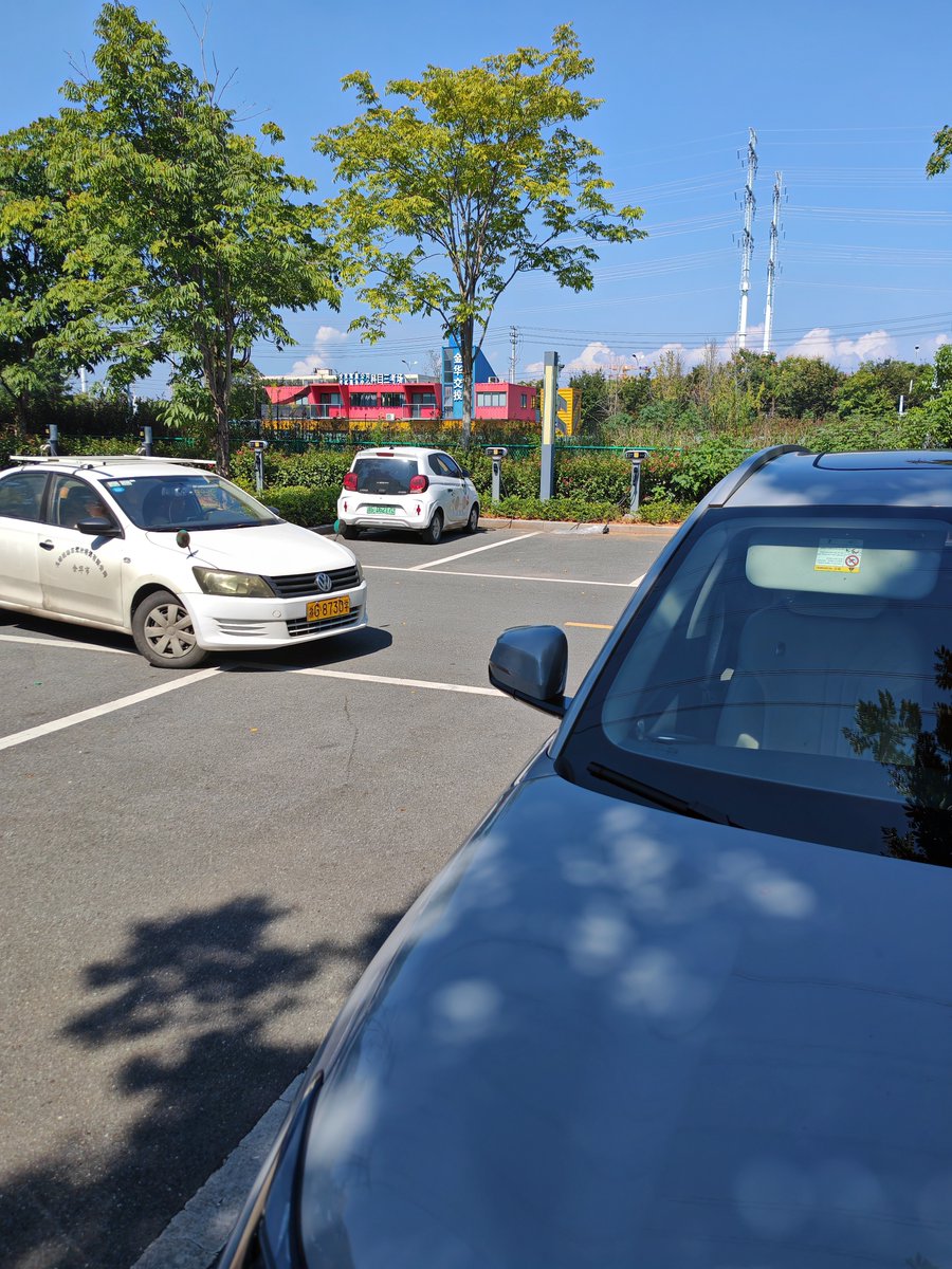 HugoMichelMex's tweet image. First time driving solo! Stalled 3x, but nailed the reverse park on my 2nd try  Thanks to my coach’s patience—road trip vibes incoming!  #LearnerDriver #DrivingAdventure