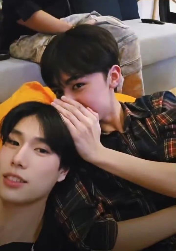 𝙨𝙪𝙢𝙢𝙚𝙧. tweet media