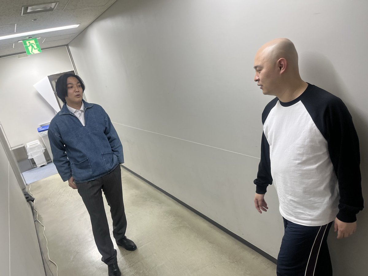 ほしあられの7年後輩、例えば炎田上くんが「その服いいっすね。」と言って服を剥ぎ取り、「いくらしたんすか？1万7千円？じゃあ2万で買いますよ。」と舐め切ってくれていました。ありがとう。