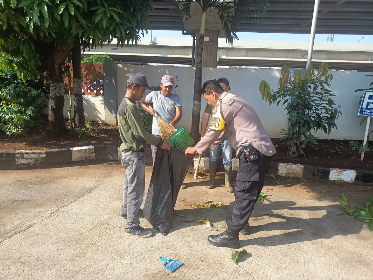 Humas Polres Metro Bekasi Kota tweet media