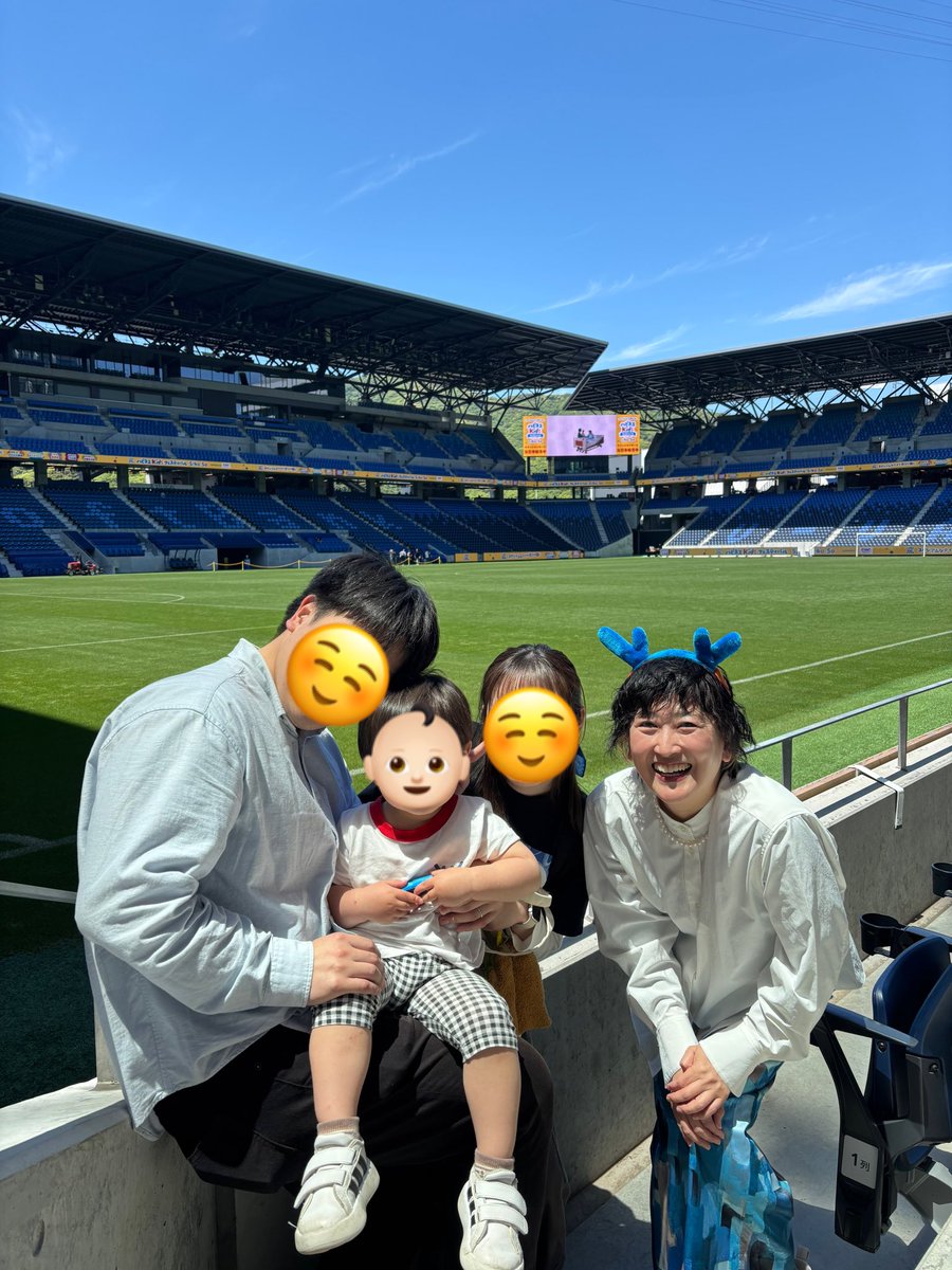 ふーちゃんにお写真撮ってもらいました📸
👶🏻にも沢山話しかけてくださってありがとうございました💓
これからも応援しています！！！！！
<a href="/fumiko610/">古本 史子</a>