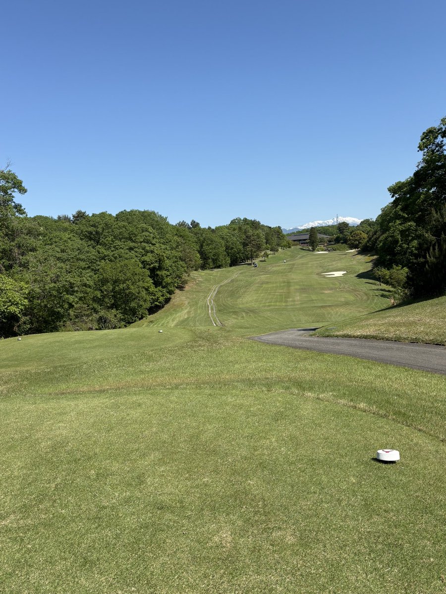 sirusirumatta's tweet photo. ゴルフ日和🏌️‍♀️
暑くも寒くなく気持ちいい天気でした。スコアは117 https://t.co/c16I81kO5k