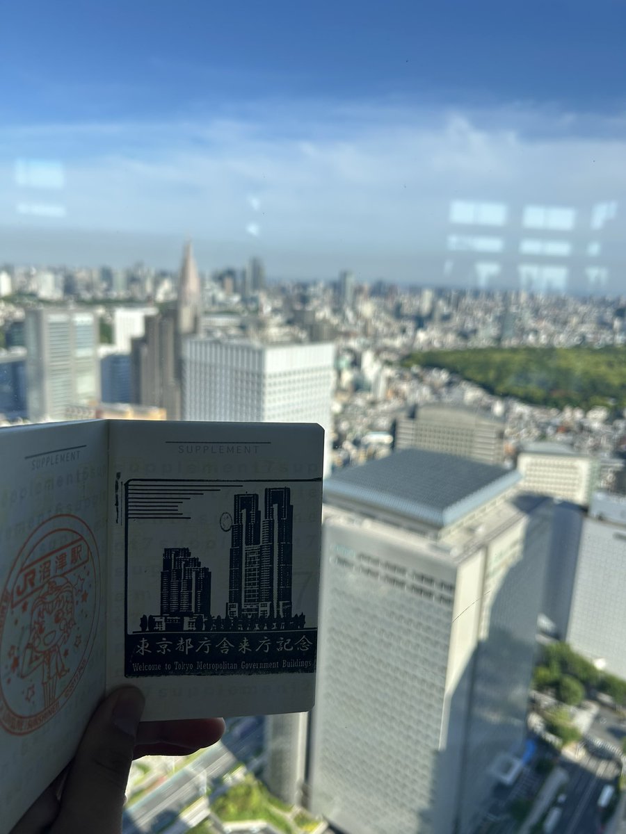 深刻 tweet media